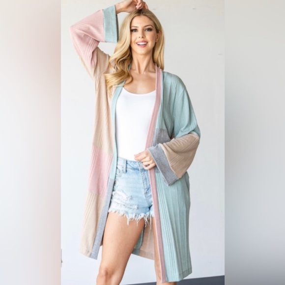 💼 Pastel Color Block Cardigan ~ Long Body ~ Made in USA - Picture 2 of 8